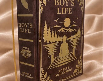 Livre relié Boy’s Life | Robert McCammon | Couverture rigide en daim faite main | Édition spéciale