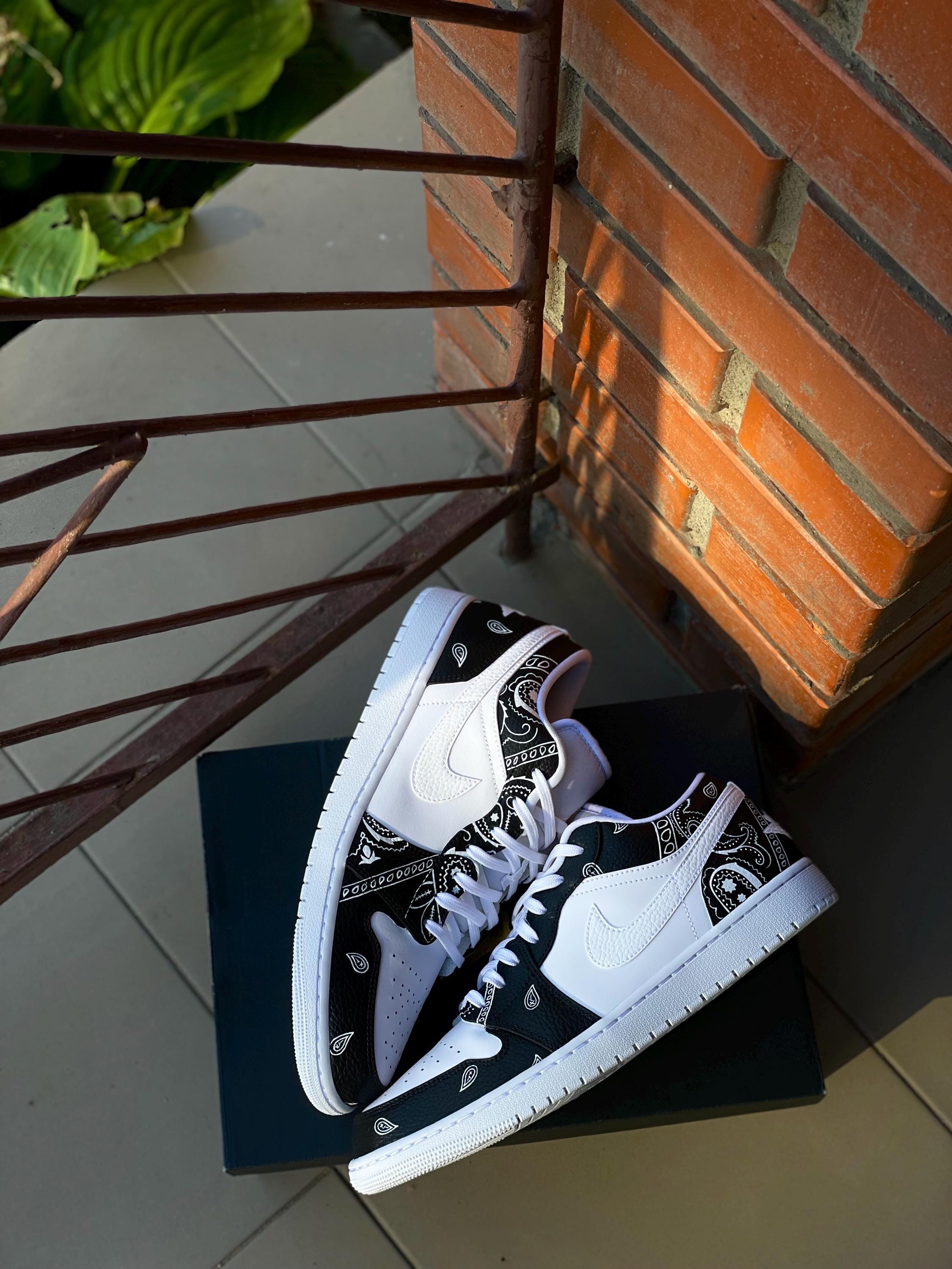 nike air jordan 1 bandana