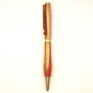Houtgedraaide pen