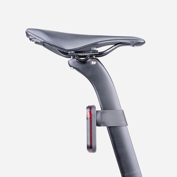 Pinarello Dogma F シートポスト用レーダー マウント - Garmin Varia