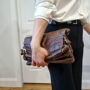 Bolso de mano y cartera convertible de cuero vintage hecho a mano: bolso artesanal desgastado para uso diario