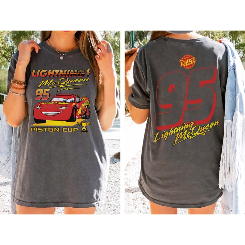 Vintage Lightning McQueen Comfort Colors Shirt, Disney Pixar Cars Shirt, Retro McQueen Graphic Tee, Disney Family Vacation Trip Shirt 2026 bild 2