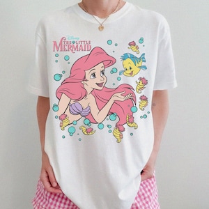Retro The Little Mermaid Ariel Princess & Flounder Bubble Poster Disney T-Shirt, Gift For Her, Ariel Princess Tee, WDW Disneyland Girl Trip. bild 4