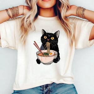 Comfort colors Noodle Cat Shirt, Ramen Cat T-Shirt, Foodie Lover Shirts, Black Cat Noodle T-Shirts, Retro Cat Tees, Cat Lover Sweatshirts