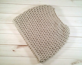 Crochet Messy Bun Hat: Grey Ponytail Beanie