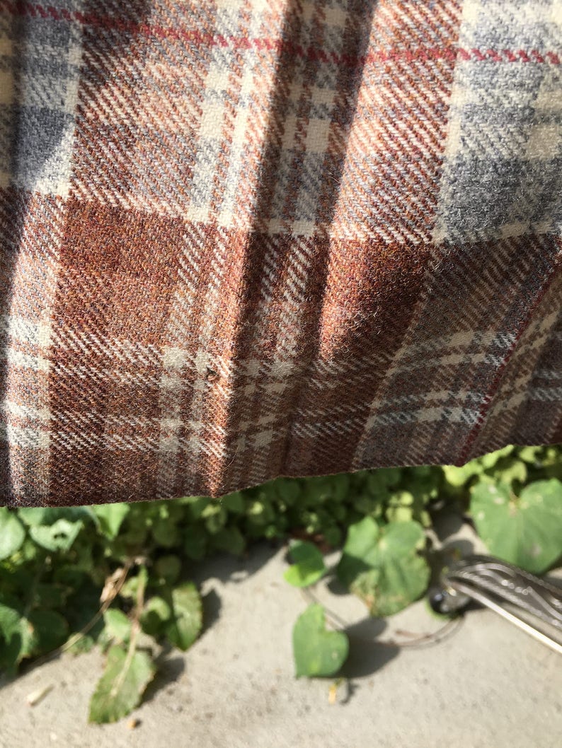 Pure New Wool The Edinburgh Woollen Mill 70s Vintage Plaid Pleated Skirt