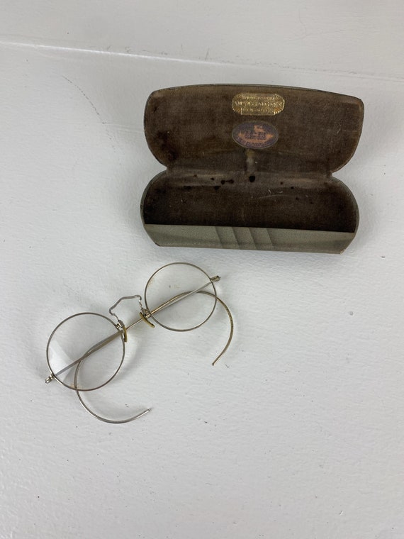 Antique 1920s silver wire rimmed spectacles with filigree