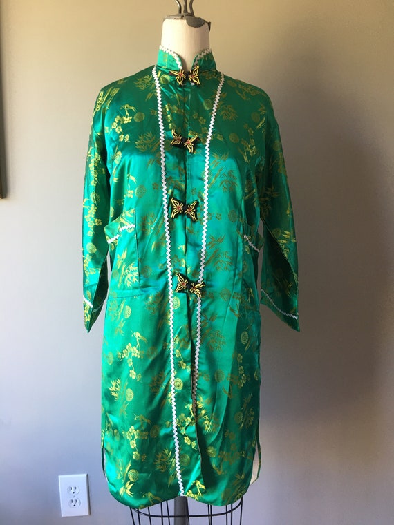 1960s vintage Asian inspired robe. Vibrant green … - image 4