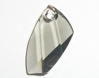 Clearance 1 Swarovski 20mm AVANT GARDE 6620 Crystal Pendant Black Diamond  --  1 piece