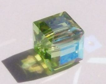 Clearance 6mm Swarovski Crystal Beads 6mm CUBE Green Crystal Beads PERIDOT AB
