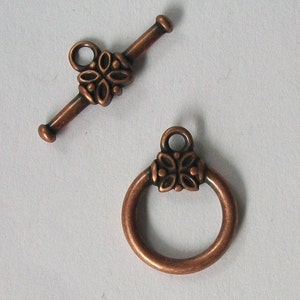 Clearance - 5 Toggle Clasps Antique Copper plated over pewter......bracelet clasp...necklace clasps.... jewelry findings (T-32)