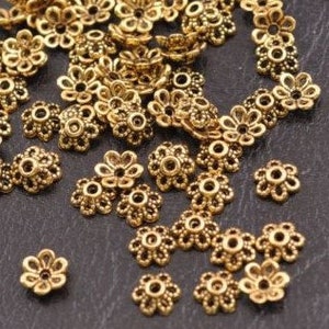 Clearance 6mm Antique Gold Flower Bead Caps 6mm -- ANTIQUE GOLD jewelry findings  100 pieces