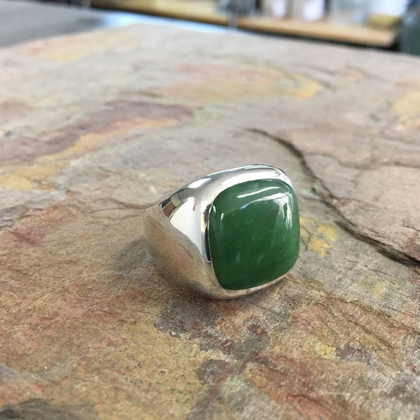 Mens  Unique,Heavy, Classic Style, Stunning Nephrite Jade Ring in Sterling Silver