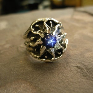 Vintage Design Sterling Silver Mens Sunburst Ring with a Star Sapphire