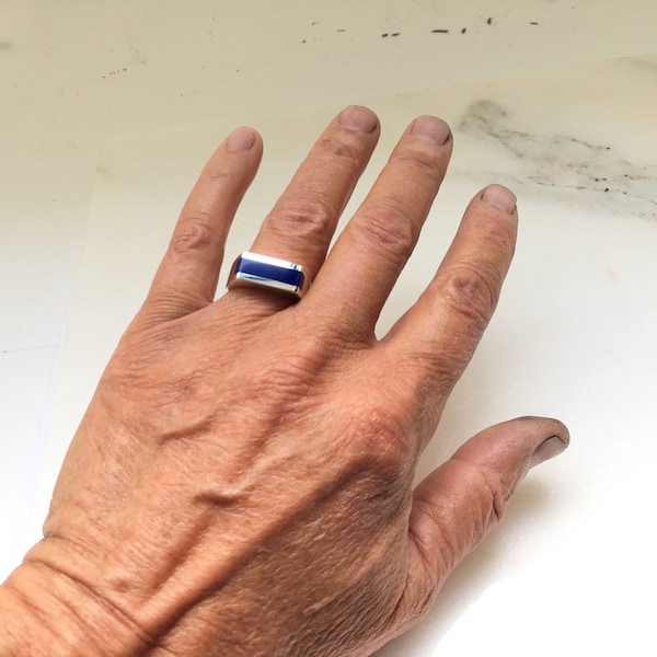 Men's Ring with Lapis Lazuli