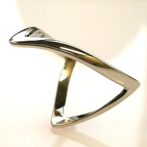 European Wishbone Ring or Magician's Ring in 14K Gold image 2