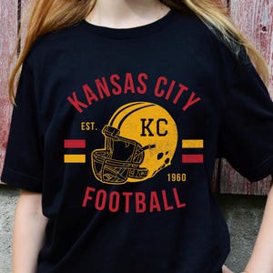 Camiseta de los Kansas City Chiefs para niños, camiseta de los Chiefs para bebés, camiseta vintage de los Kansas City, regalos para fanáticos de los Kansas City, camiseta de fútbol americano de KC para bebés, camiseta de fútbol americano juvenil