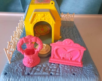 Vintage G1 My Little Pony Petite Ponies Happy Hearts Cottage Playset Hasbro MLP