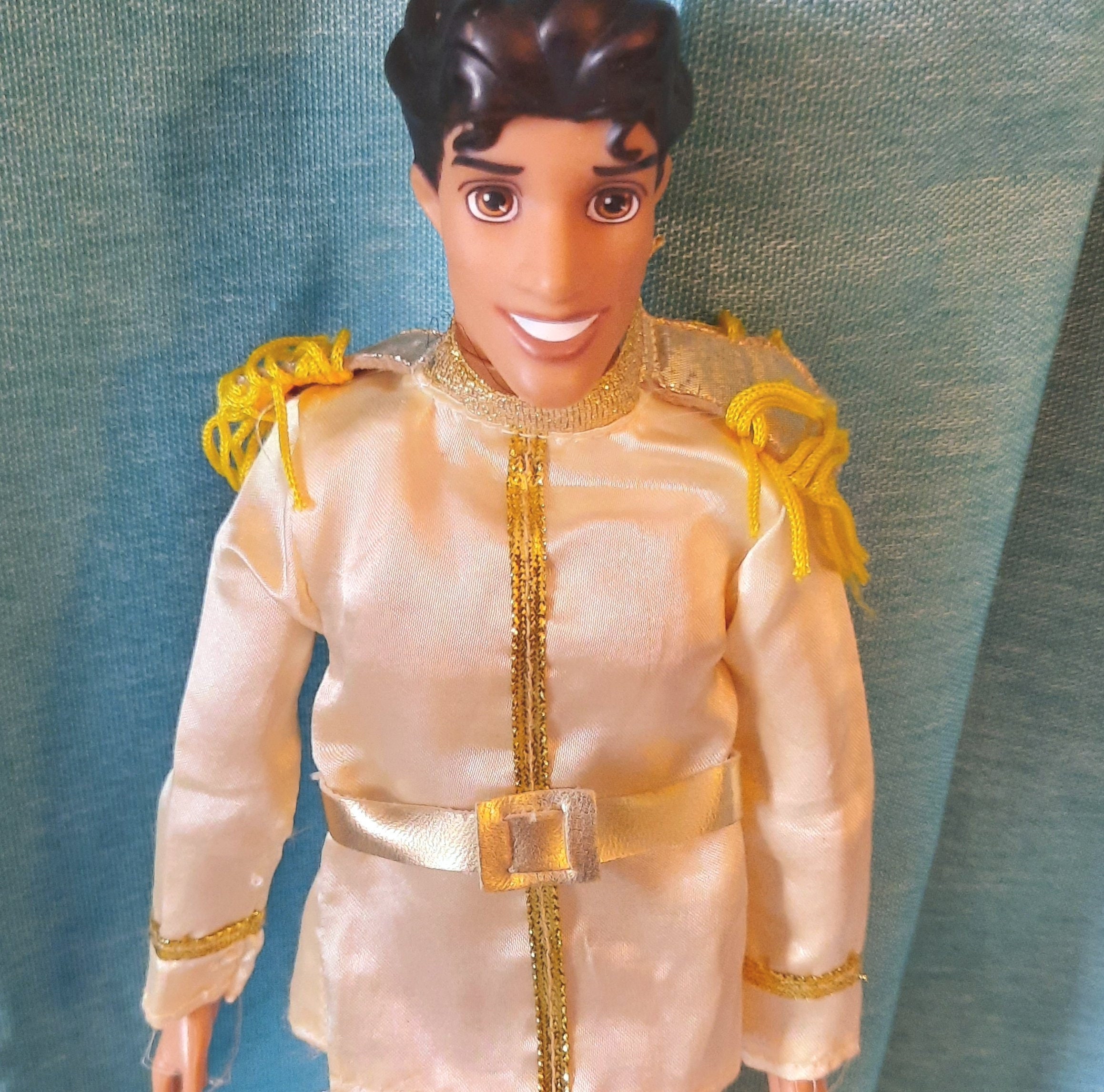 Disney Princess the Frog Prince Naveen modepop met outfit 30 cm