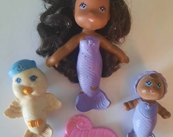 Vintage Sea Wees TropiGals Pearl Baby Scale Gully African American Kenner 1982