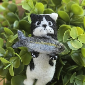 Felted Cat Pin: Handmade Wool Brooch with Fish