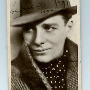 Sir John Gielgud (1904-2000) Foto firmata – CARTOLINA