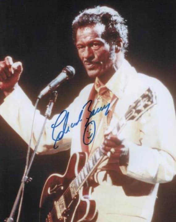 CHUCK BERRY　直筆サイン入り写真 チャック・ベリー（1926-2017）直筆サイン入り写真 - ミュージシャン