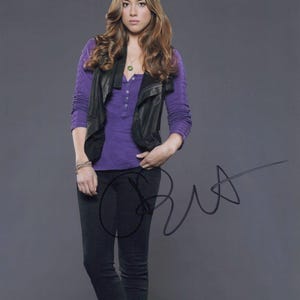 Chloe bennet - Etsy 日本