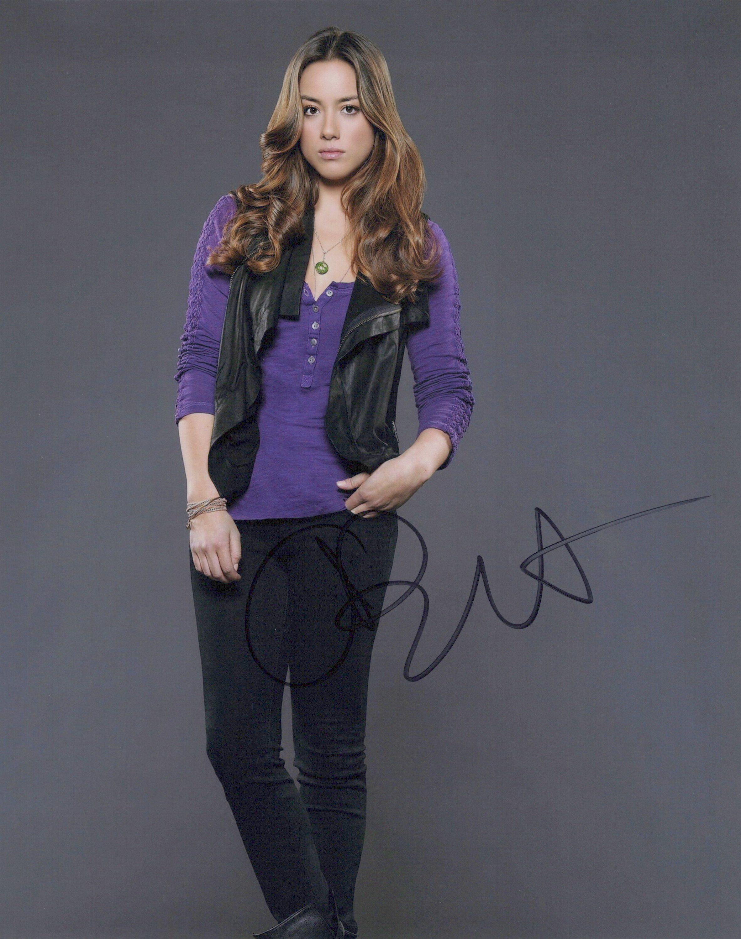 Chloe bennet - Etsy 日本