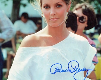 ロリ・ロックリンとジョン・ステイモスがサインした8x10フルハウスの