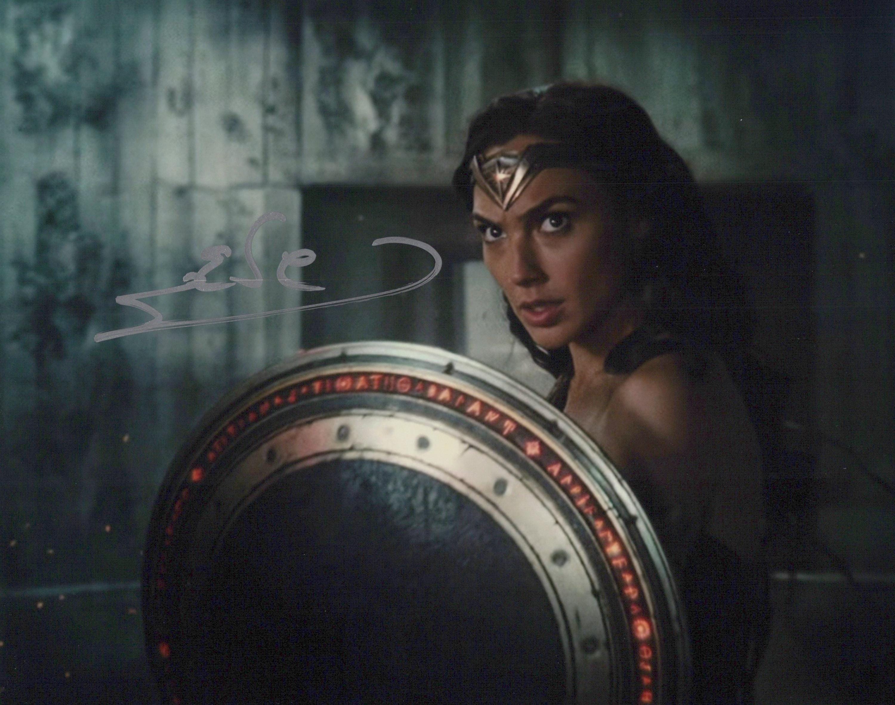 Gal gadot autograph - Etsy 日本