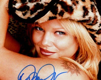 Donna D'Errico - In Person Signed Photo -