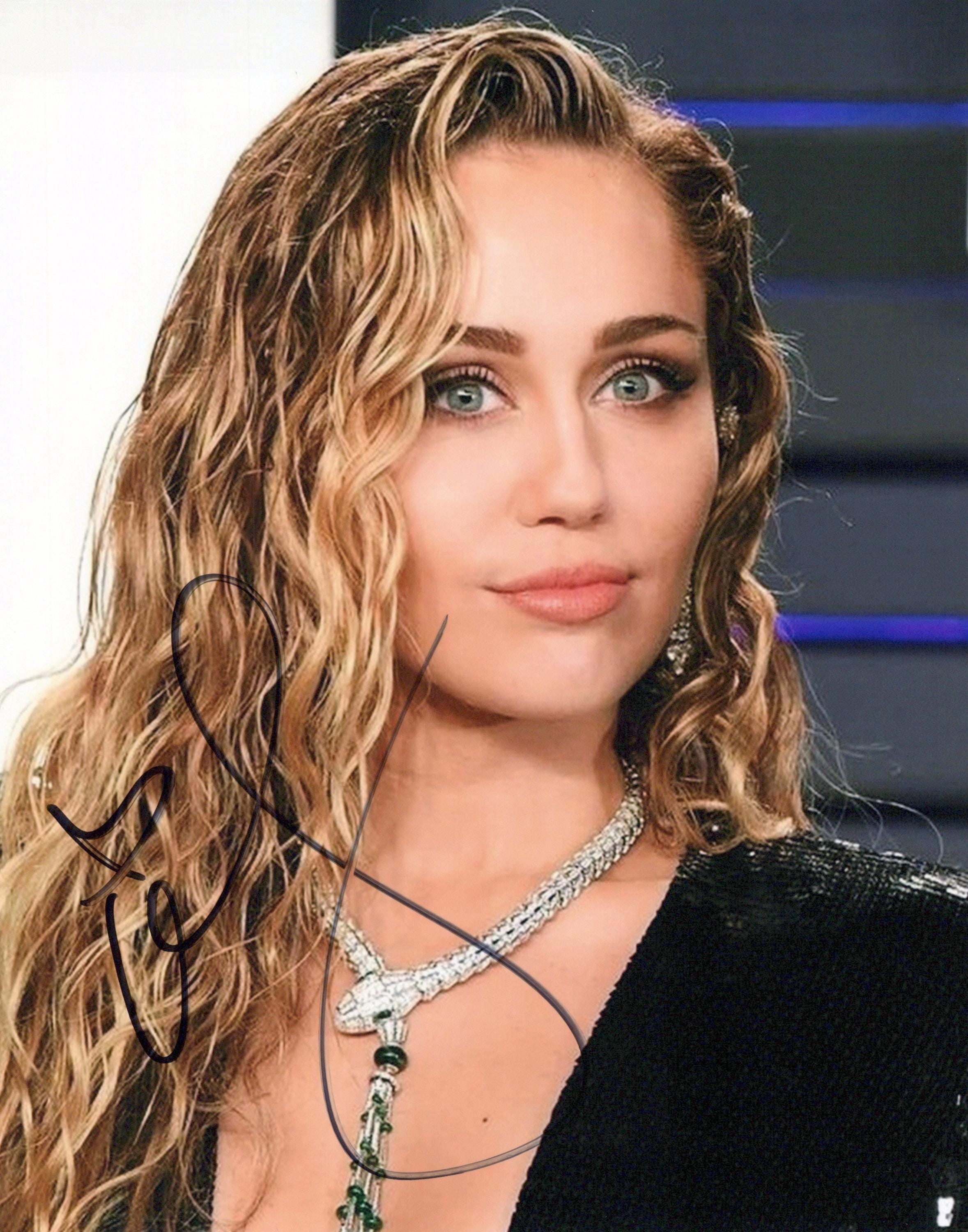 Miley signature - Etsy 日本