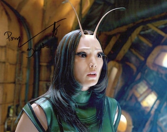 ブリー・ラーソン「キャプテン・マーベル」直筆サイン入り 8 x 10 写真
