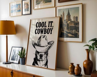 cool it cowboyhondenprint oranje | retroprint | vintage kunst | westelijke muurkunst hond | Westernhondenprint | trendy inrichting | westerse posterkunst |
