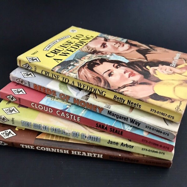 Lot of 5 Harlequin Romance 1970s Vintage Paperbacks
