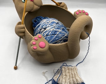 Kitten Cat Yarn Bowl, 3D Printed Knitting Needle Holder