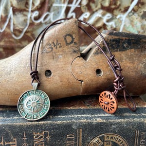 Collar con colgante de astrología, collar con luna y sol, collar con signos del zodíaco, collar con colgante de carta astrológica, collar para mujer