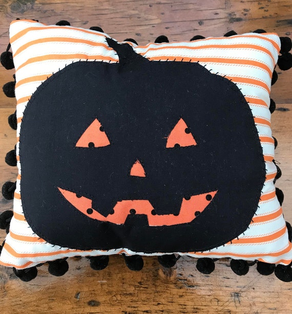 Halloween Primitive Wall Decor Dress Black W// Apron JACK O LANTERNS Pumpkin