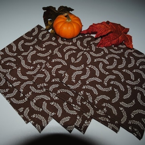 Country Brown Thanksgiving Cloth Napkins, Set of Four Autumn Fabric Napkins, Wheat Print Cloth Napkins, Washable Reusable Fall Cotton Napkin