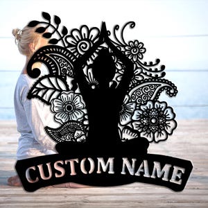 Personalisierte Yoga Schilder, Studio Namensschilder und Metallwanddekor für Zuhause. Anpassbare Farbe, Größe, optional mit LED-Leuchten.