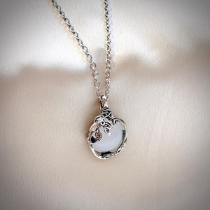 Wiccan Pentacle Necklace: Amethyst Crystal, Silver Vine Star Talisman