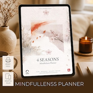 以下が含まれることがあります： デジタルタブレットに表示された「4 Seasons Mindfulness Planner」の表紙。桜と赤い太陽の水彩画が描かれています。テキストには「4 SEASONS Mindfulness Planner」「Flow Awareness Balance Return」と記され、小さなアイコンやシンボルが含まれています。