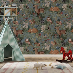 Animals Wallpaper: Light Colors, Children&#39;s Room Wallpaper
