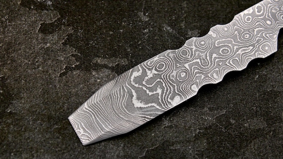 Damascus steel prybar with a bottle opener forged by hand — 100 favorites confirms this is the rare EDC multitool that looks like a piece of art.