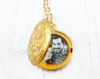 Gepersonaliseerde foto medaillon, gouden medaillon, eerste sieraden, foto medaillon, gepersonaliseerde ketting, foto sieraden, huwelijkscadeau