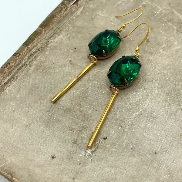 Emerald Green Art Deco Earrings, Geometric Design, Vintage Style Jewelry, Old Hollywood Style, Long Earrings