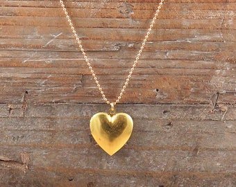 Gold Heart Locket Necklace, Photo Locket, Classic Heart Pendant, Personalized Jewelry, Heart Necklace, Heart Jewelry