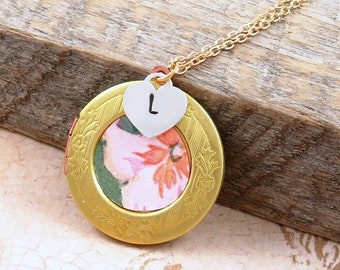 Floral Locket with Photos, Personalized Jewelry, Flower Locket Necklace, Vintage Locket, Gold Locket, Vintage Wallpaper, Gift for Mom