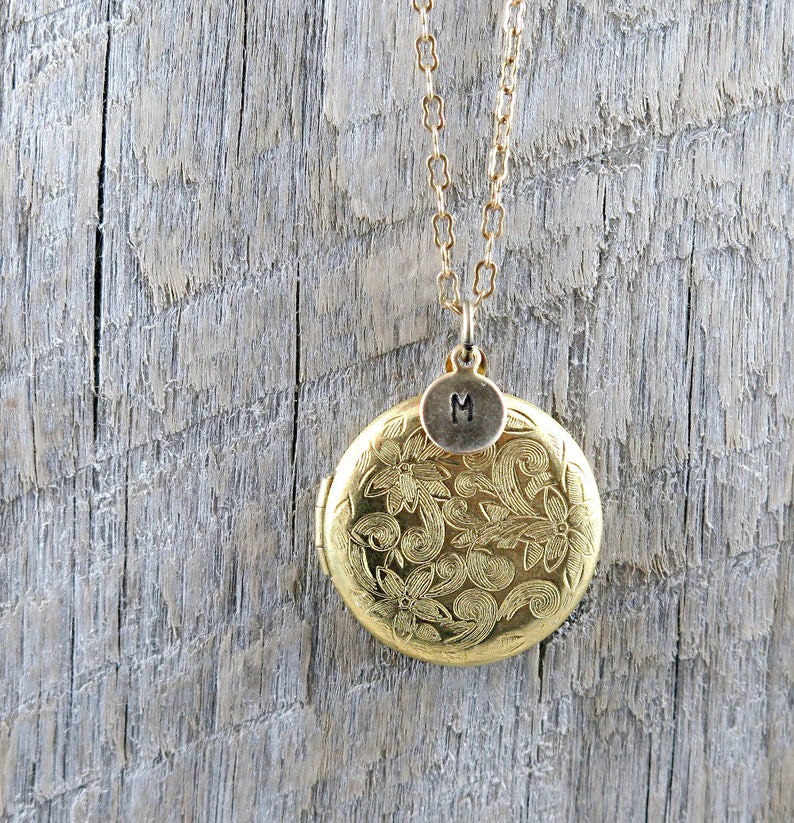 Personalized Locket in Gold, Locket with Photos, Memory Gift, Flower Pendant on Antiqued Gold Chain, Initial Necklace, New Baby Gift for Mom image 5